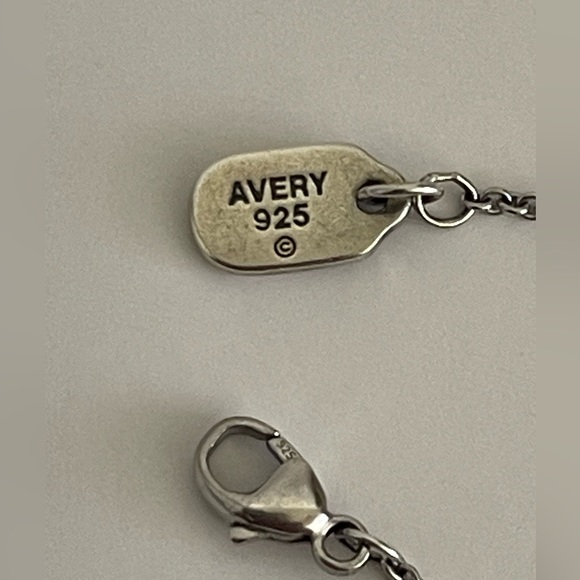 James Avery Faith Sterling silver necklace, dust bag, and box - Picture 2 of 4